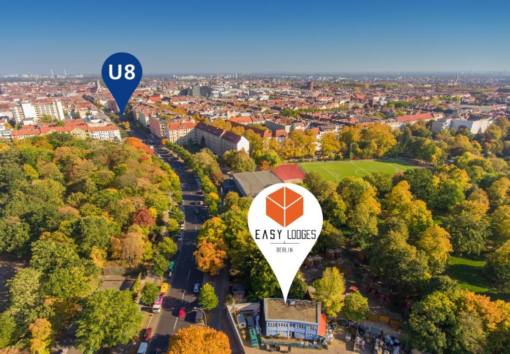 Letecký snímek ubytování EASY Lodges Berlin