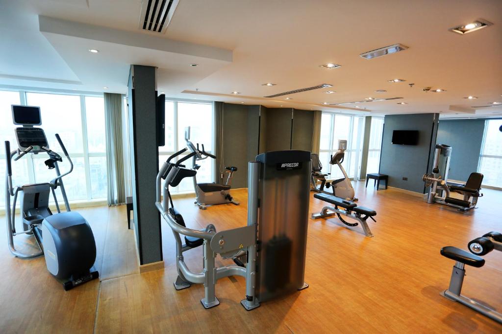 Фитнес-центр и/или тренажеры в Al Hamra Hotel