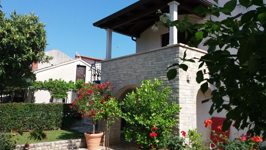 Ogród w obiekcie Apartament Onda