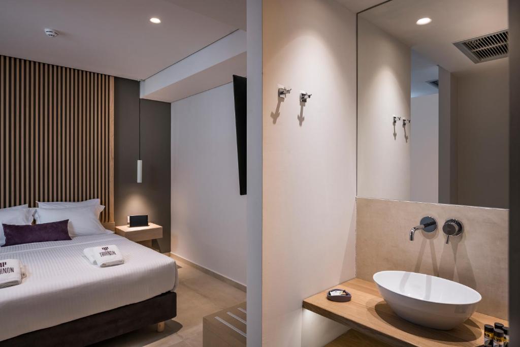 Trianon Luxury Apartments & Suites - 4