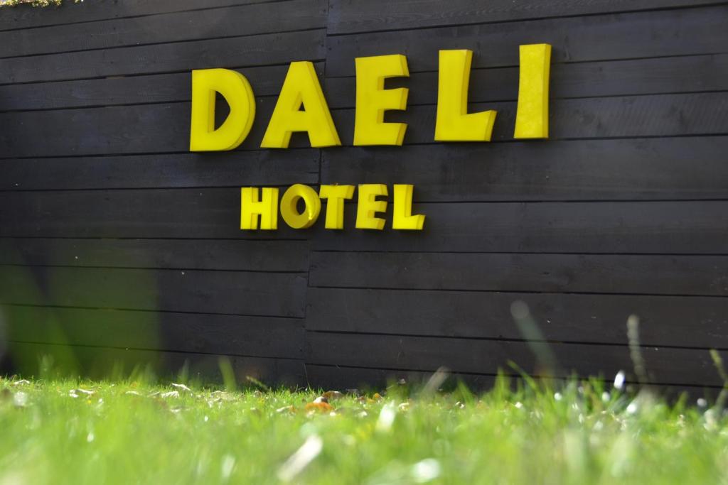 Certifikát, hodnocení, plakát nebo jiný dokument vystavený v ubytování Daeli Hotel