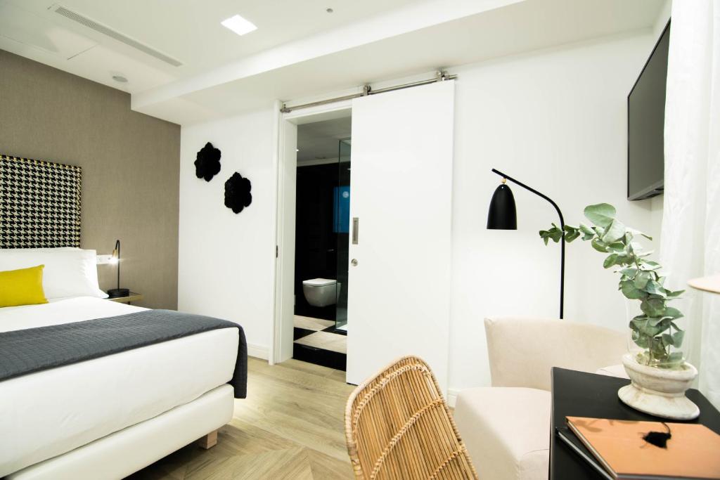 MYR Marqués House - 2