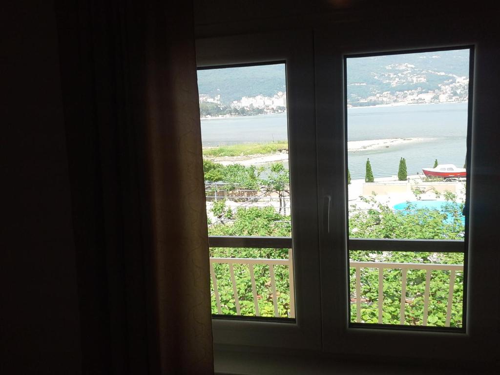 Apartments Obala - Katić - 8