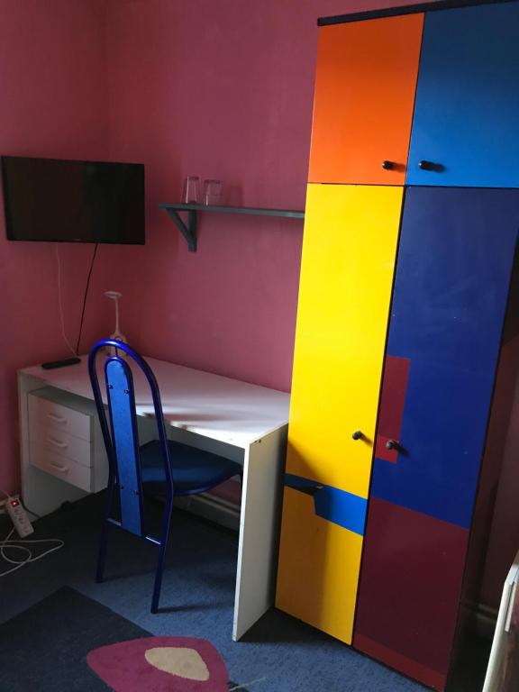 Hotel sebarozvoja s možnostou získania poznania a inšpirujúcich prostriedkov na uplatnovanie vedomia, premenu seba a prostredia interiéru - Resim 37