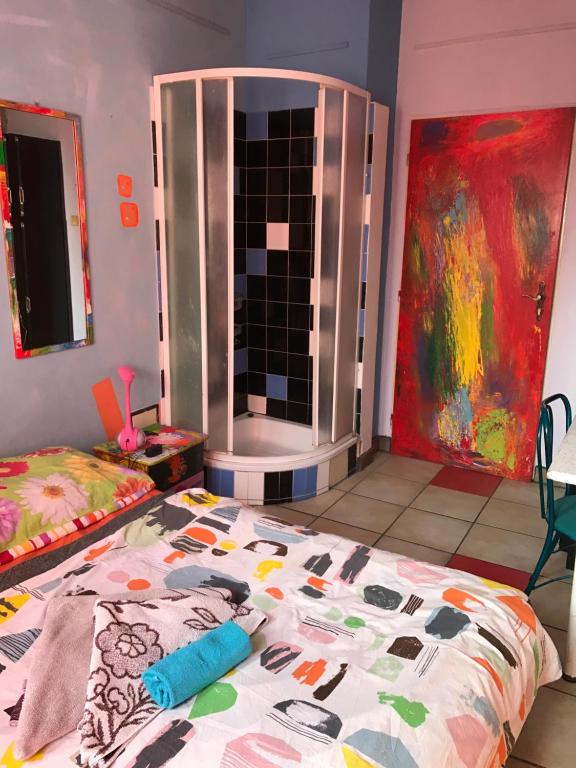 Hotel sebarozvoja s možnostou získania poznania a inšpirujúcich prostriedkov na uplatnovanie vedomia, premenu seba a prostredia interiéru - Resim 35