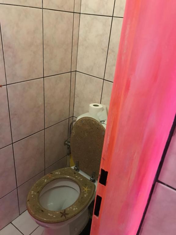 Hotel sebarozvoja s možnostou získania poznania a inšpirujúcich prostriedkov na uplatnovanie vedomia, premenu seba a prostredia interiéru - Resim 24