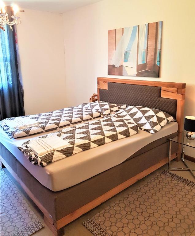 מיטה או מיטות בחדר ב-University Messe Apartment