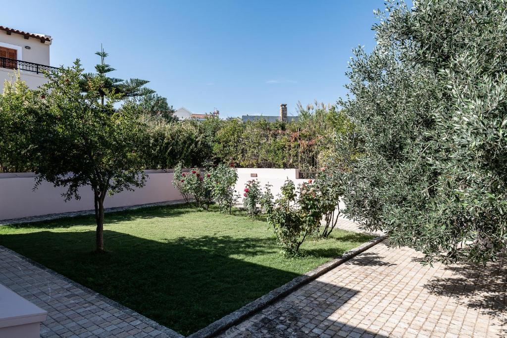Vonkajšia záhrada v ubytovaní Lila hill house
