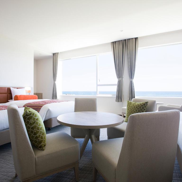 Posezení v ubytování Shirahama Ocean Resort
