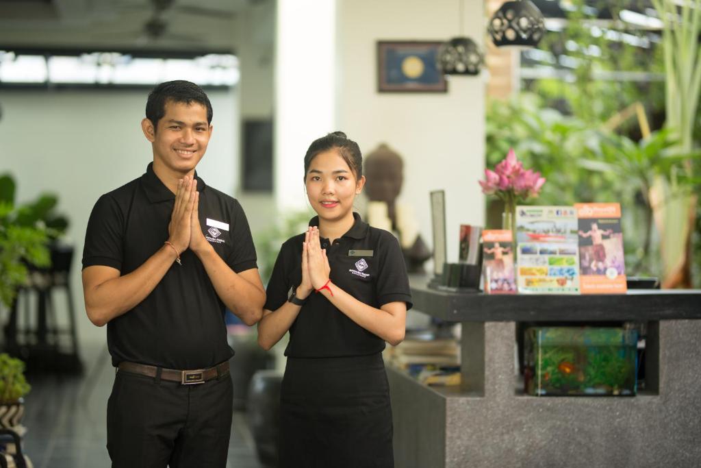 Členové personálu v ubytování Monthara Angkor Residence
