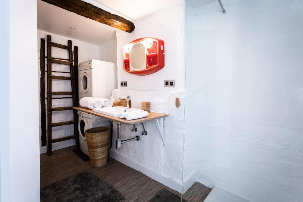 Koupelna v ubytování Appartement atypique - coeur historique de Liège