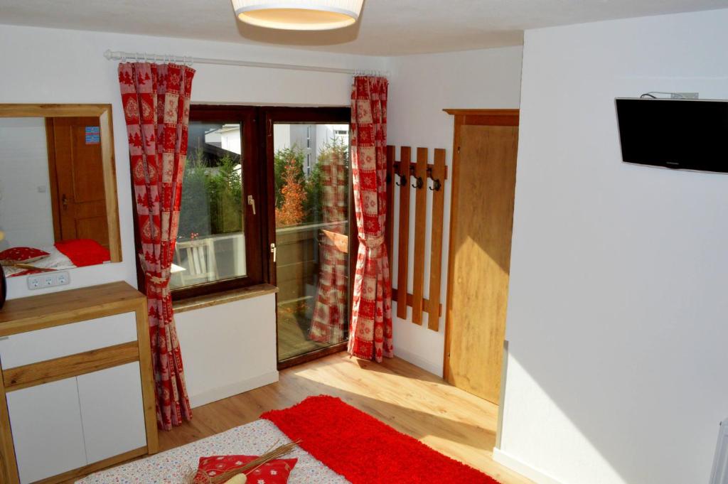 Postel nebo postele na pokoji v ubytování Haus Susanne