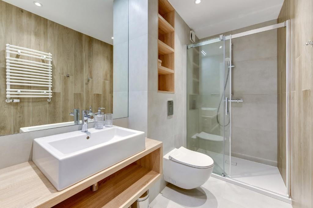 Kúpeľňa v ubytovaní Staywin Apartments Chmielna Park