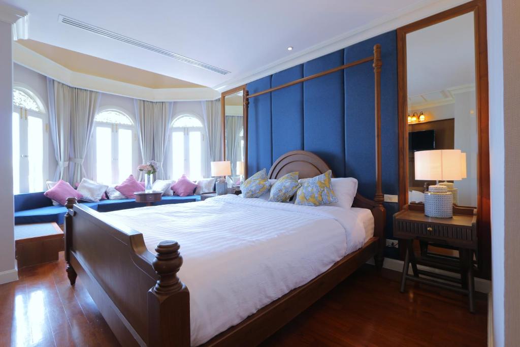 
Two-Bedroom Suite

