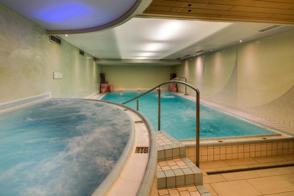 Bazén v ubytování Best Western Hotel Adige nebo v jeho okolí