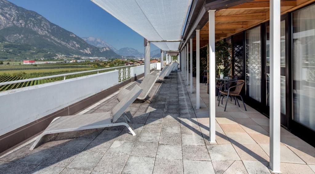 Nespecifikovaný výhled na hory nebo výhled na hory při pohledu z hotelu