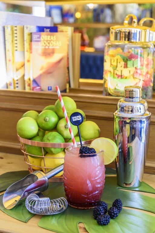 Boutique Hotel H10 Villa de la Reina - Resim 13