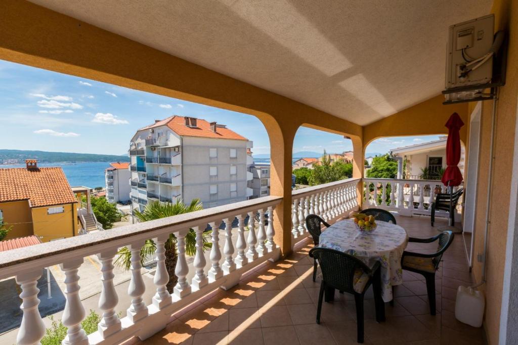 Fotografie z fotogalerie ubytování Two-Bedroom Apartment in Crikvenica XI v destinaci Crikvenica