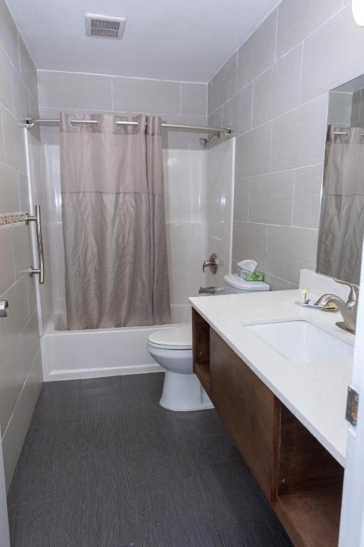 Value Inn Bellflower - 两张双人床的双人间