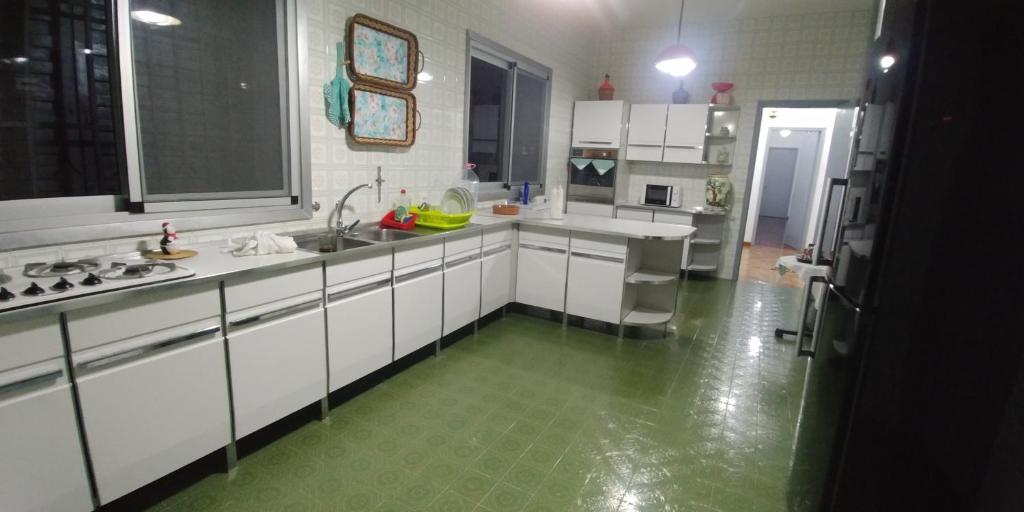 Kuchyň nebo kuchyňský kout v ubytování Casa La Caldera