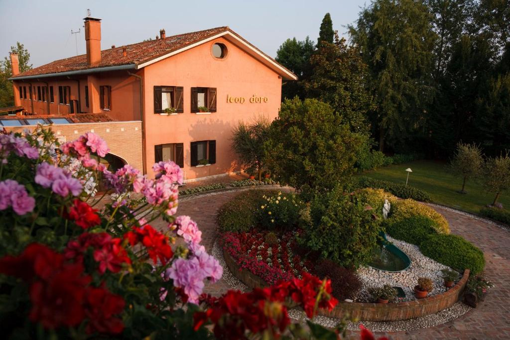 Zahrada ubytování Relais Leon d'Oro