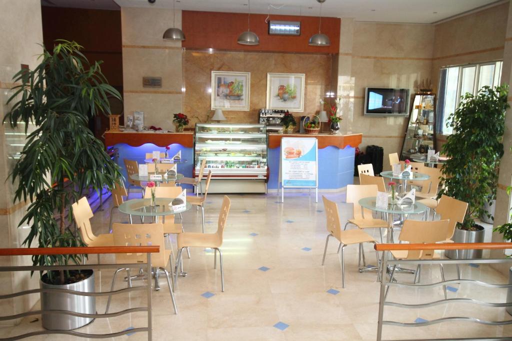 Restaurace v ubytování Lavender Hotel Sharjah