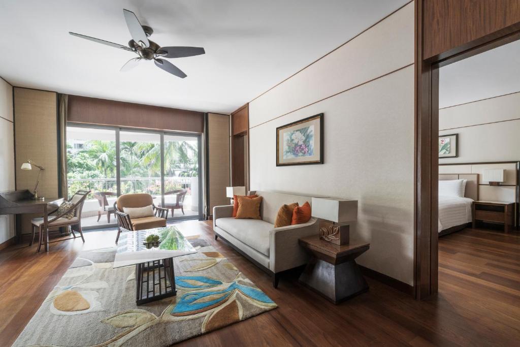 Shangri-La Singapore - Garden Wing Premier Suite