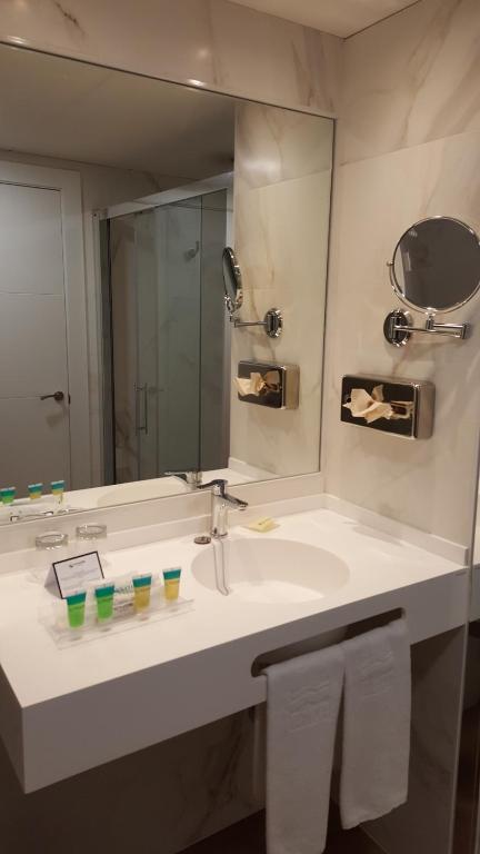 Senator Barajas - Resim 30