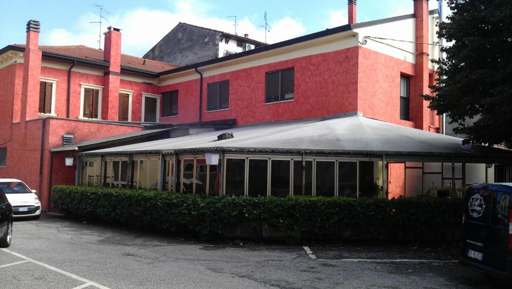 Budova, kde se hotel nachází