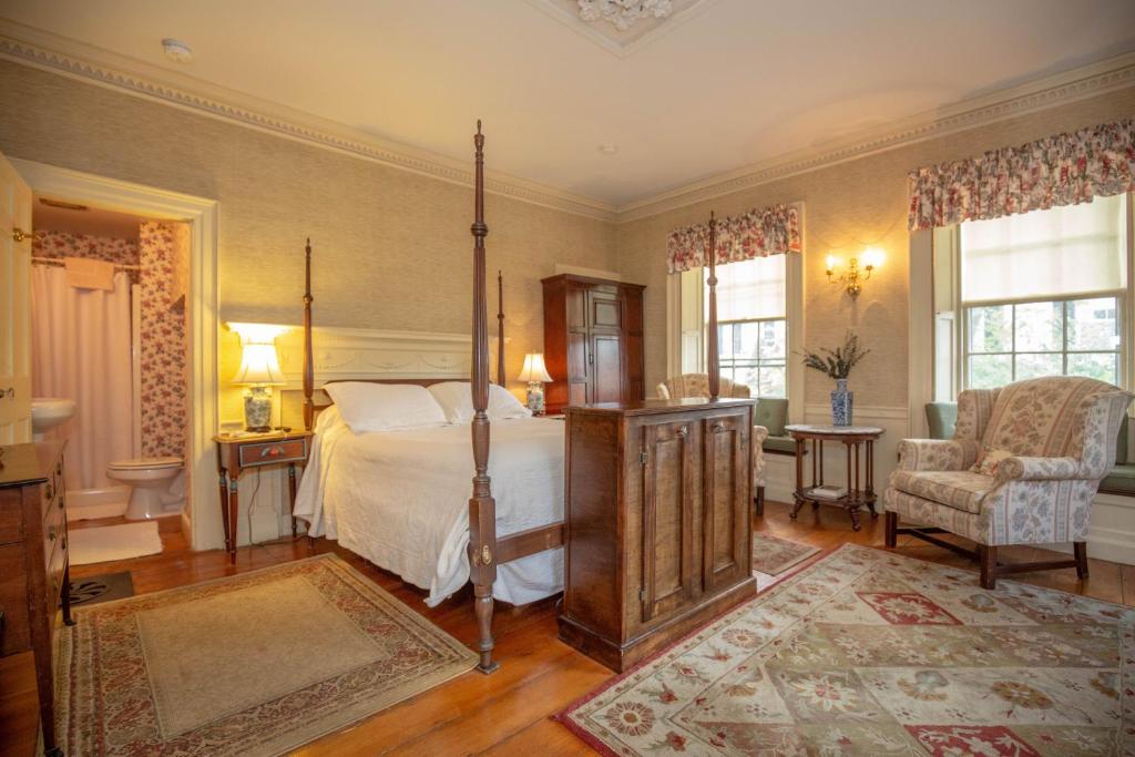 Clark Currier Inn - Rala De Reina Premium - Clark