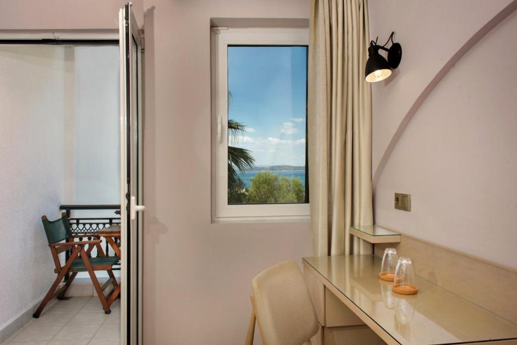 Fotografie z fotogalerie ubytování Pyrgos Hotel v destinaci Ouranoupoli