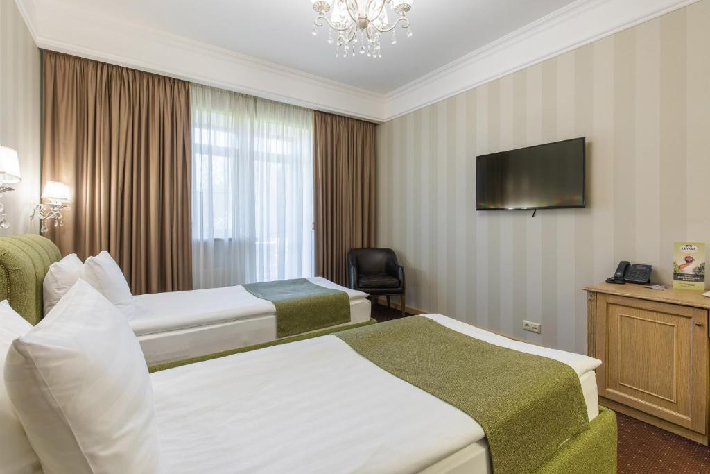 Levada Park-Hotel - Habitación Gemela Con Balcón