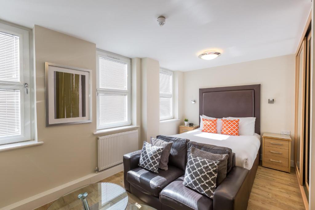 House of Fisher - Central House - 