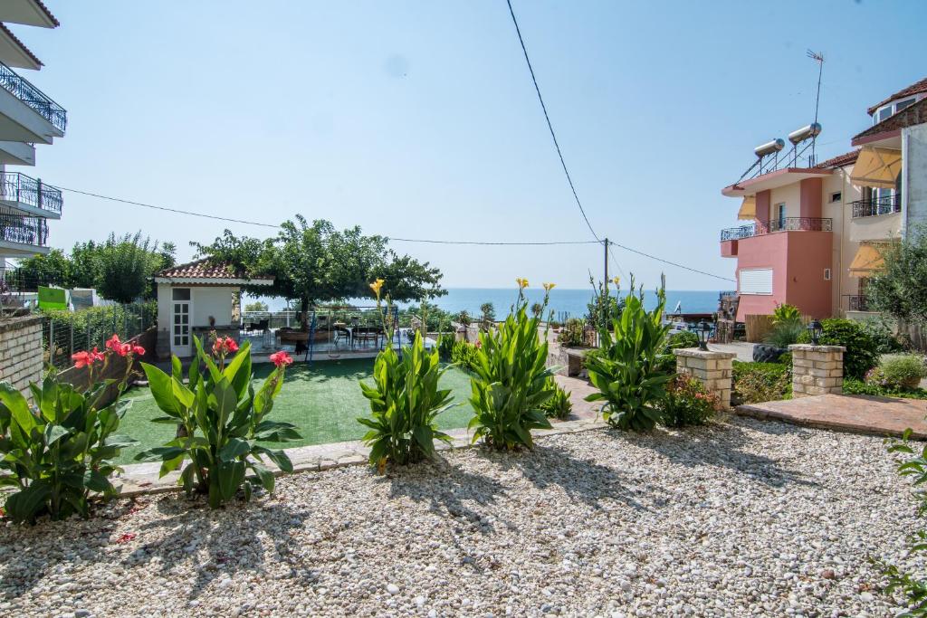 Příroda nedaleko aparthotelu