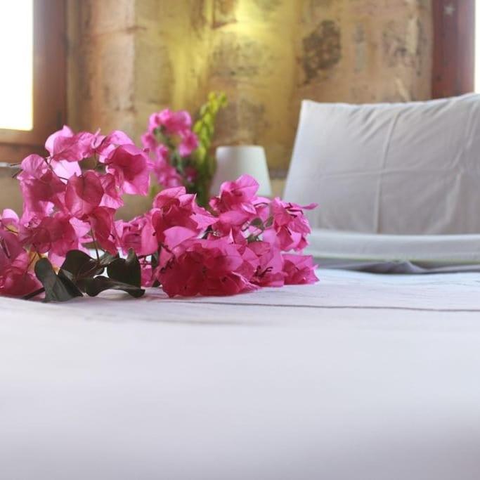 Postel nebo postele na pokoji v ubytování Kom El Dikka Agri Lodge