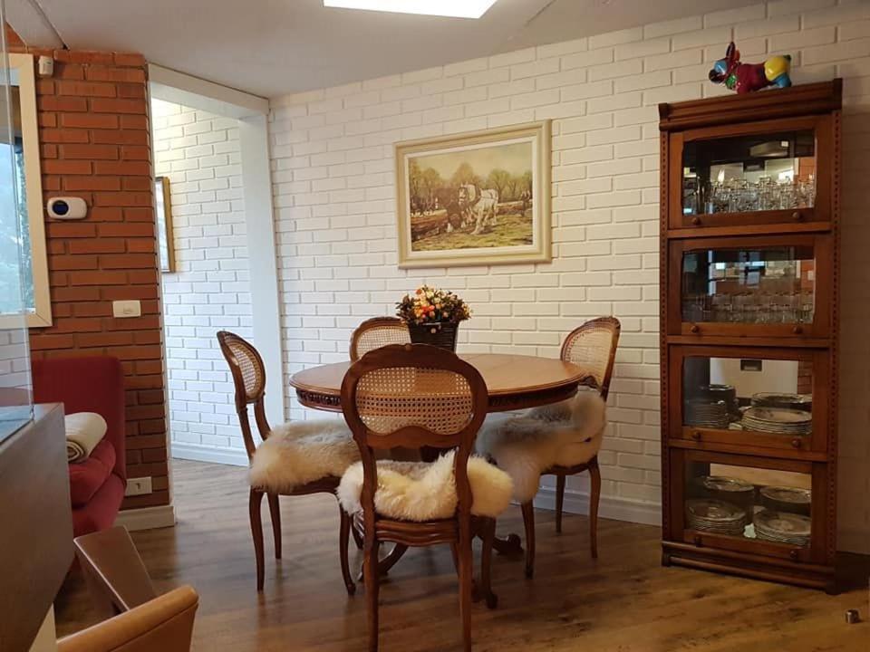 LOCAR-IN GRAMADO Solar das Hortênsias  LOCAR-IN GRAMADO Solar das Hortênsias