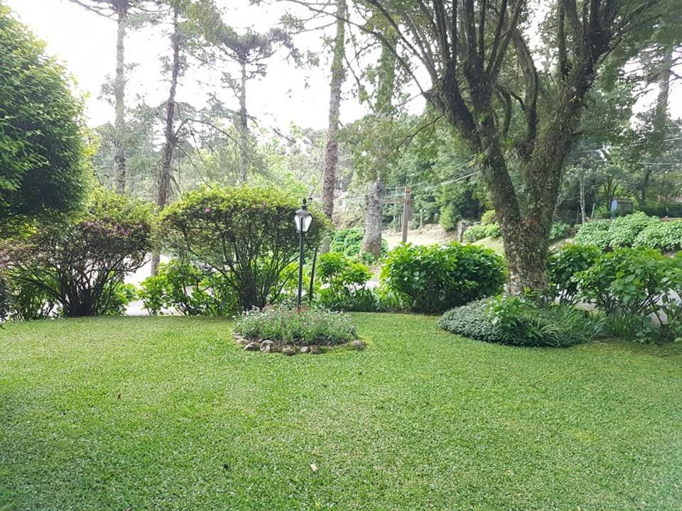 LOCAR-IN GRAMADO Solar das Hortênsias  LOCAR-IN GRAMADO Solar das Hortênsias