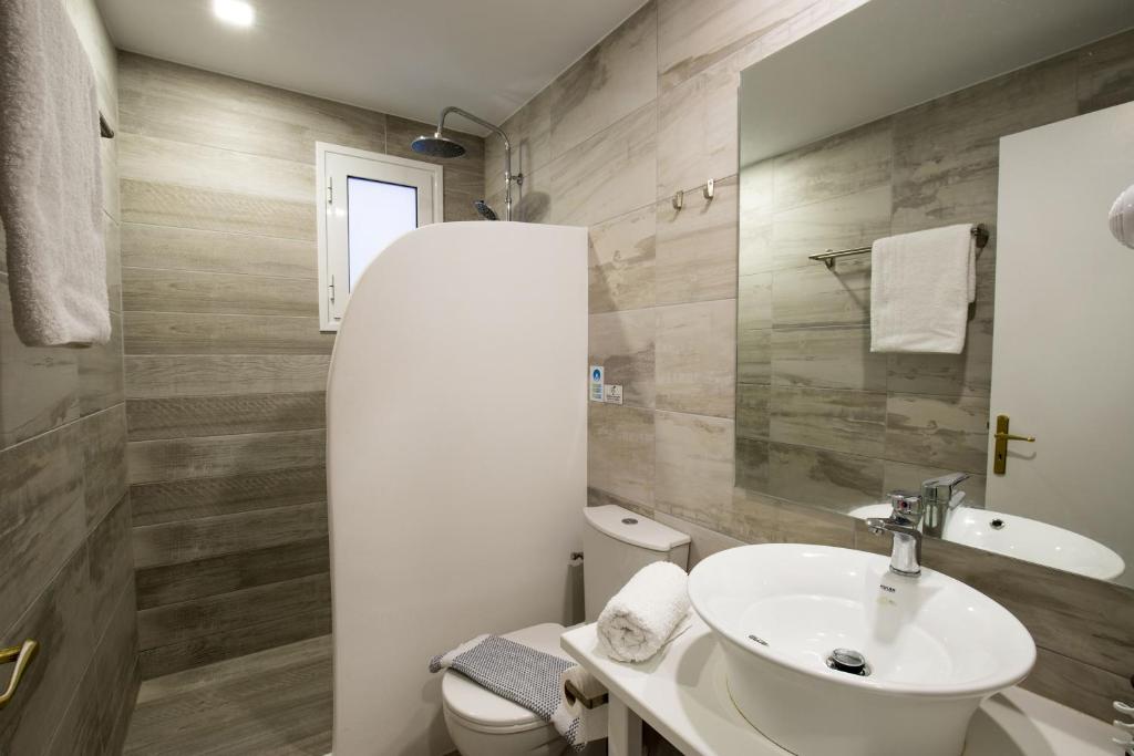 Koupelna v ubytování Hotel Galini Sifnos