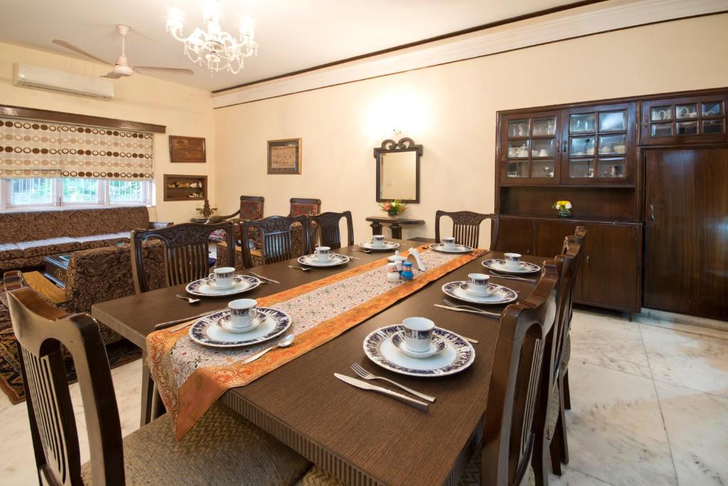Posezení v ubytování Prakash Kutir B&B