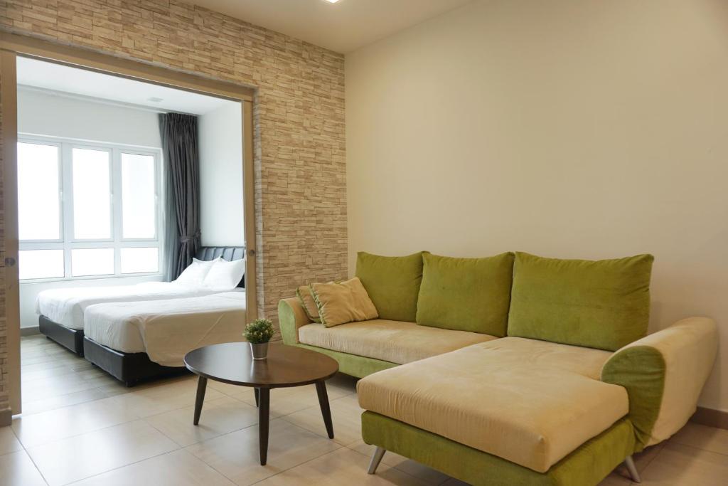 Postel nebo postele na pokoji v ubytování PM Octagon Ipoh Suites & Apartment 1