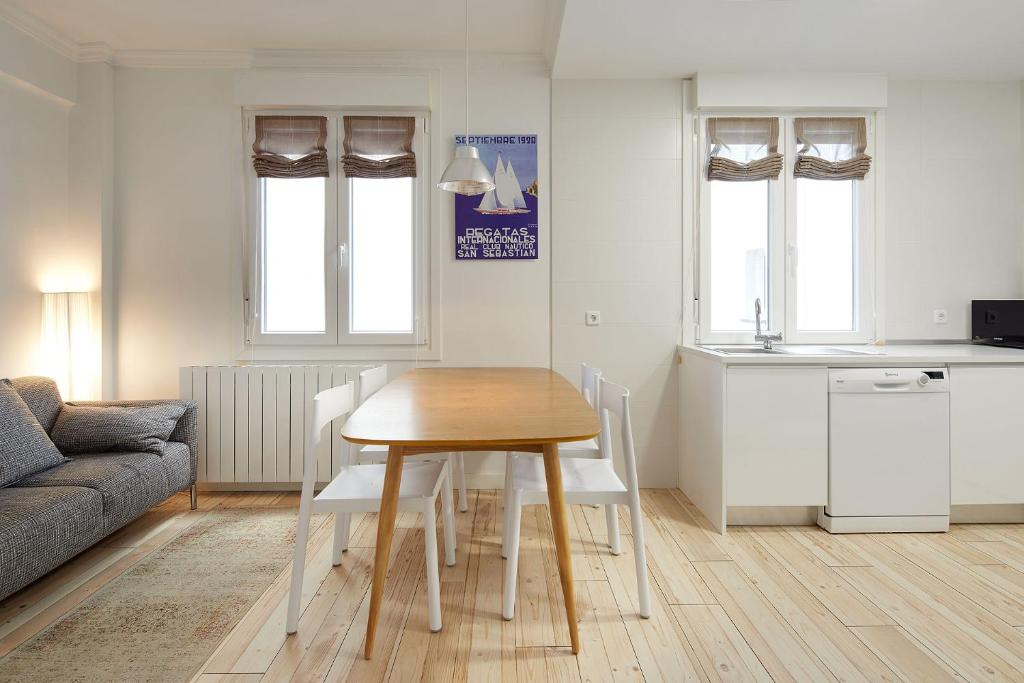 Posedenie v ubytovaní Soroa Apartment