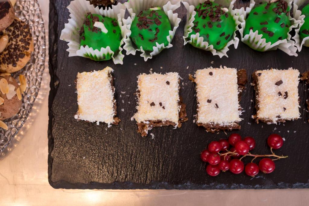 West City Hotel - Resim 16