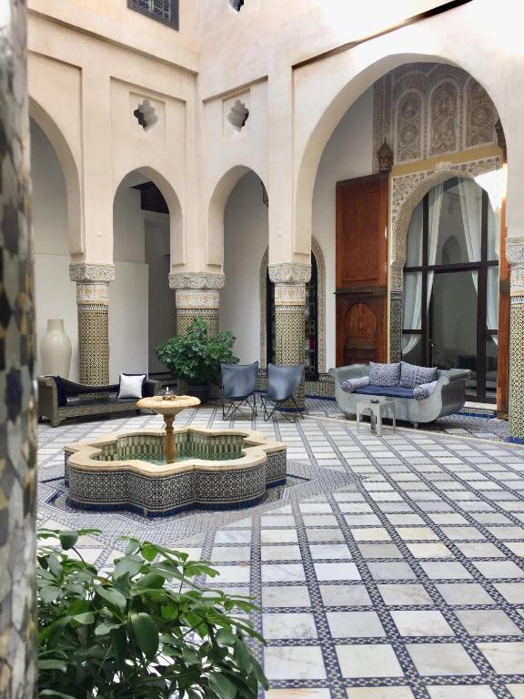 Posezení v ubytování Riad Palais Bahia Fes
