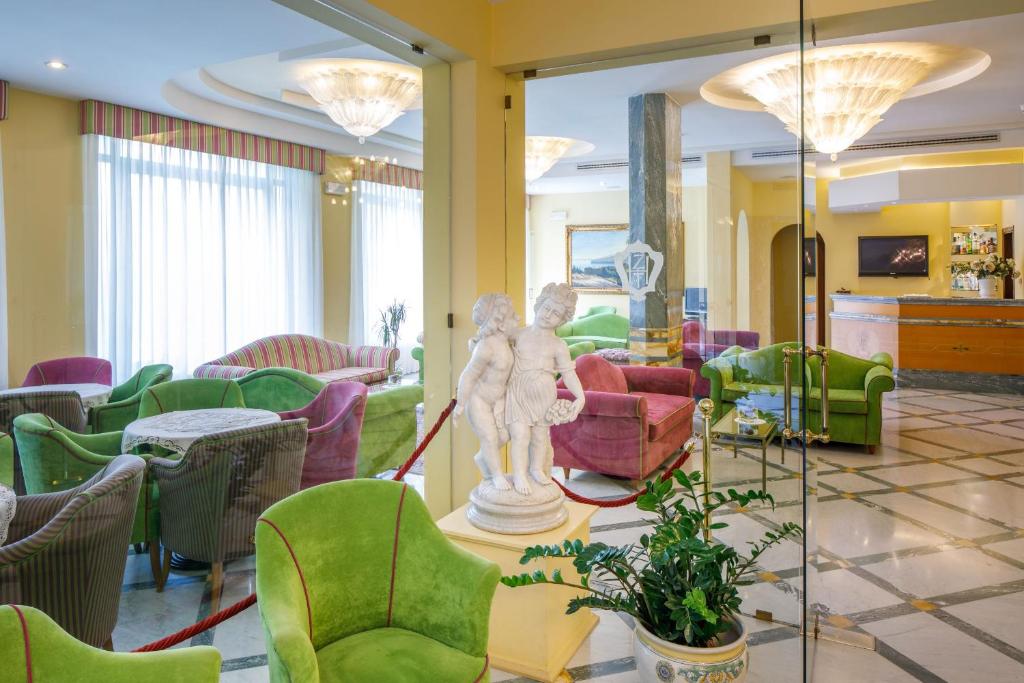 Posezení v ubytování Hotel Zi' Teresa