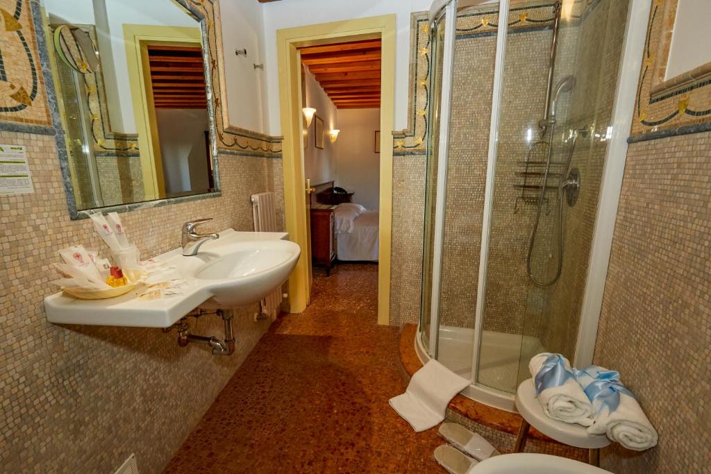 Koupelna v ubytování Hotel Riviera dei Dogi