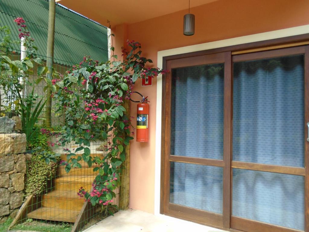  Chalés Recanto Leões de Ouro