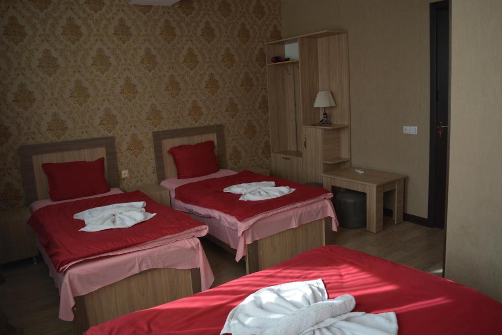 Millennium Rabati - Viervoudige Kamer Met Eigen Badkamer