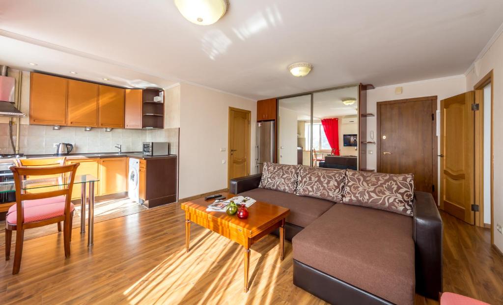Central Dayflat Apartments - Deluxe One-Bedroom Apartment On Shovkovychna 48
