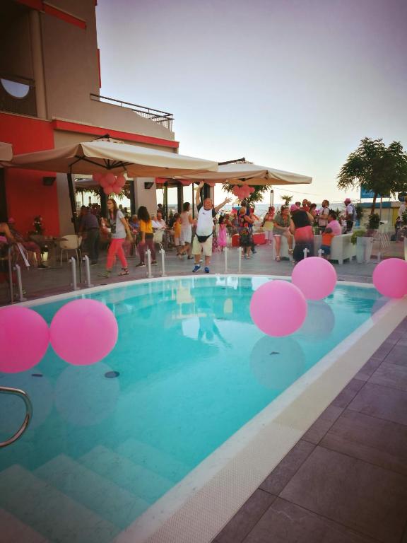 Bazén v ubytování Hotel Rio Bellaria nebo v jeho okolí