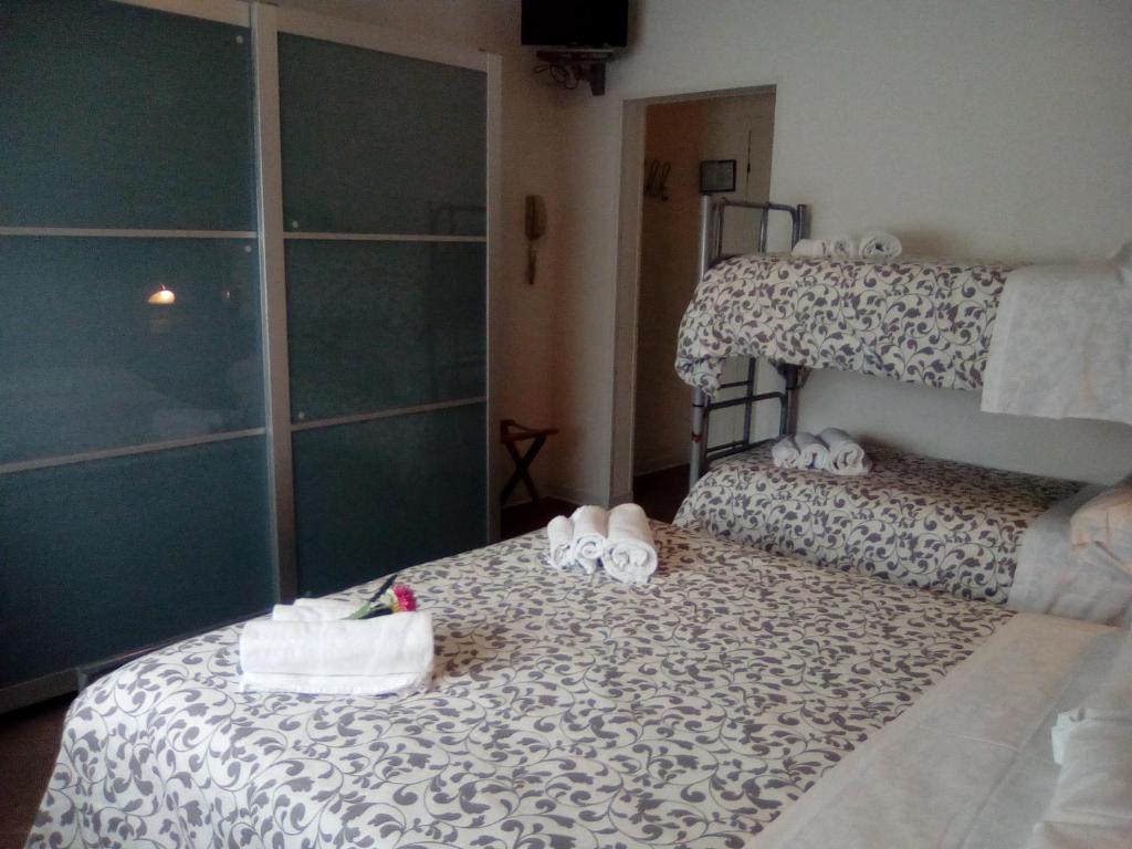 Postel nebo postele na pokoji v ubytování Fasthotel